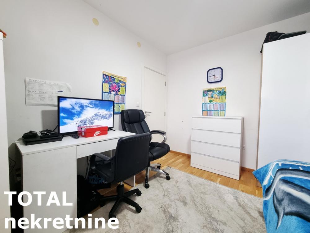 Slika 10 - Stan,NOVI SAD,ADICE,kv: 78.00, € 195000, ID: 1102062