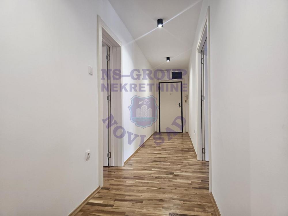 Slika 2 - Četvorosoban, 95m2, Železnički park Novi Sad, sa terasom