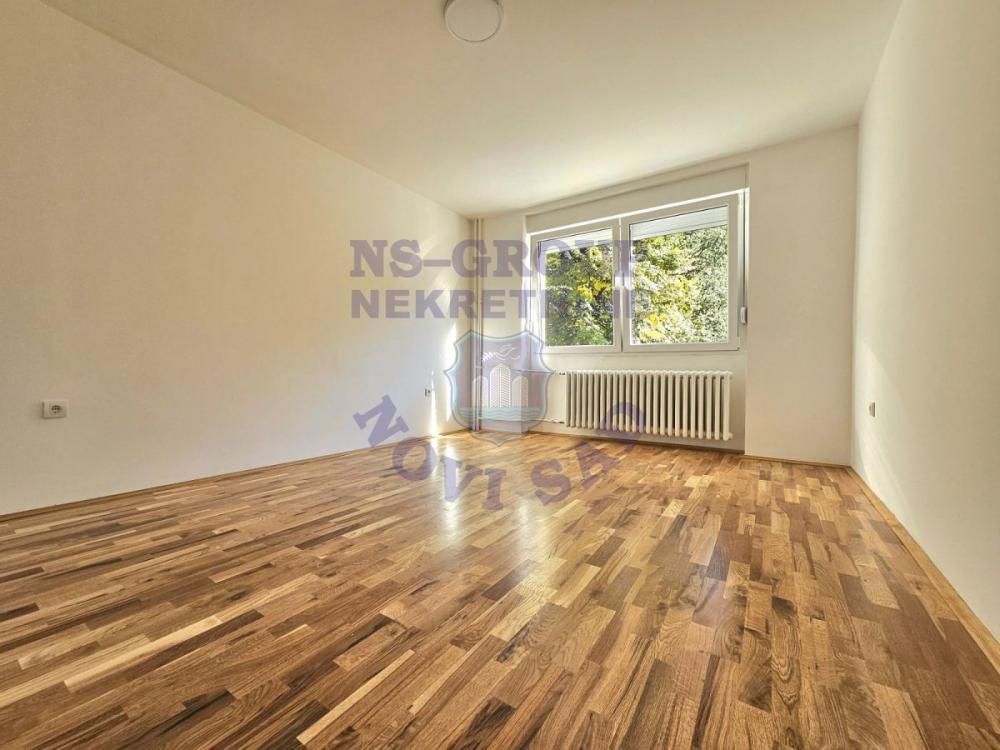 Slika 9 - Četvorosoban, 95m2, Železnički park Novi Sad, sa terasom