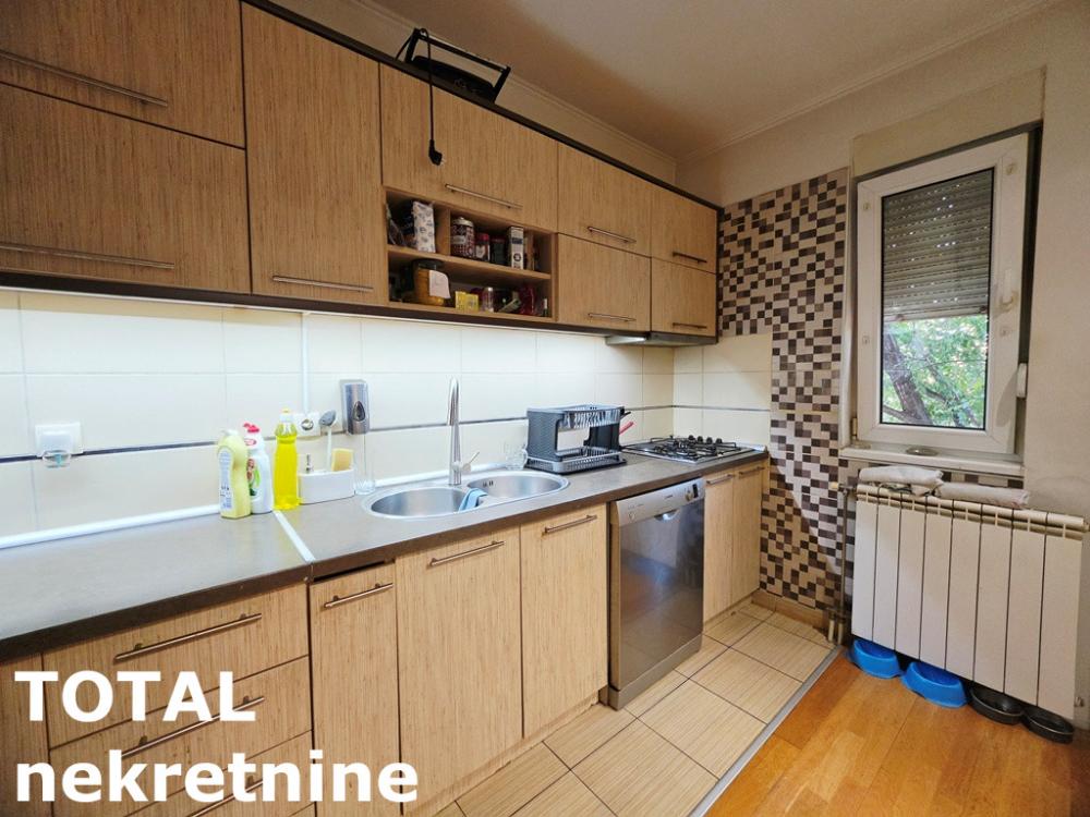 Slika 4 - Stan,NOVI SAD,TELEP,kv: 67.00, € 160000, ID: 1103192