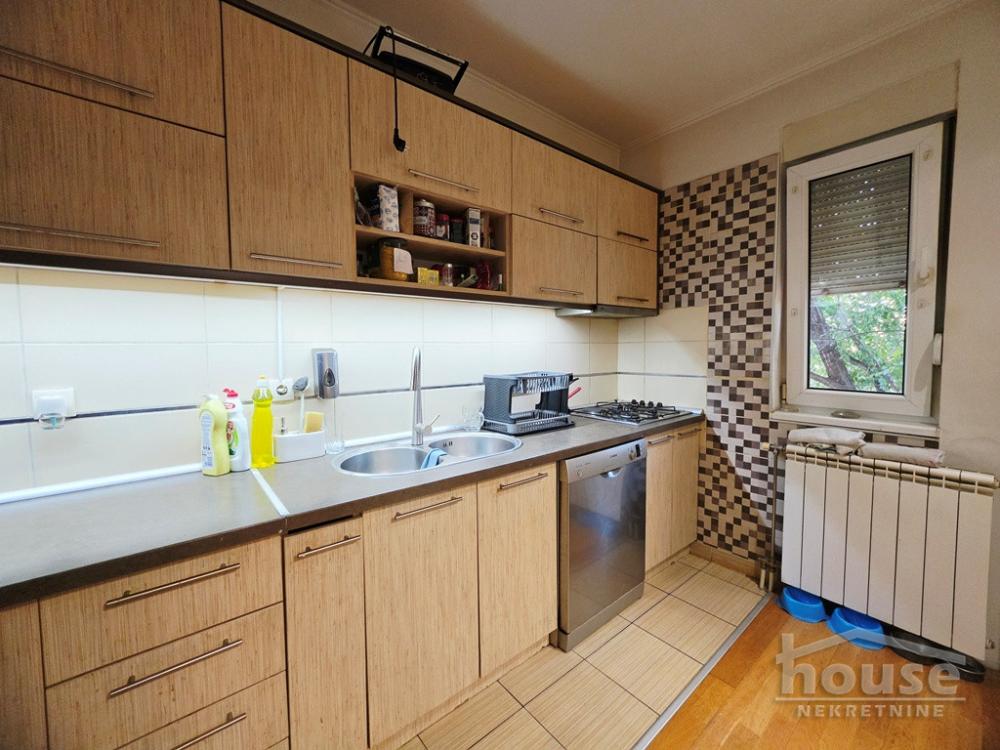 Slika 4 - Stan,NOVI SAD,TELEP,kv: 67.00, € 160000, ID: 1066346