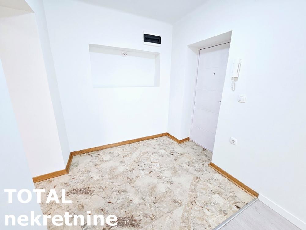Slika 11 - Stan,NOVI SAD,CENTAR,kv: 37.00, € 105450, ID: 1099177