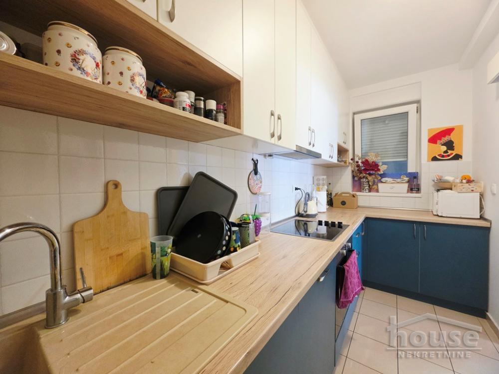 Slika 4 - Stan,NOVI SAD,NOVA DETELINARA,kv: 65.00, € 187000, ID: 1066352