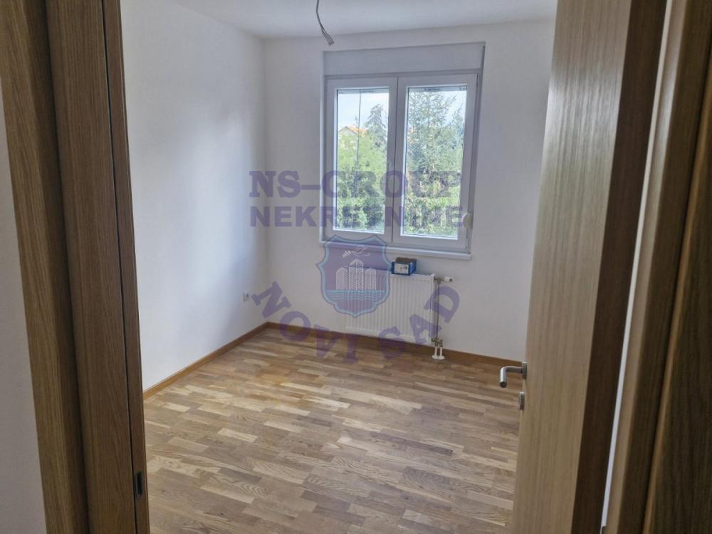 Slika 5 - Dvoiposoban, 53m2, Veternička rampa Novi Sad, sa terasom