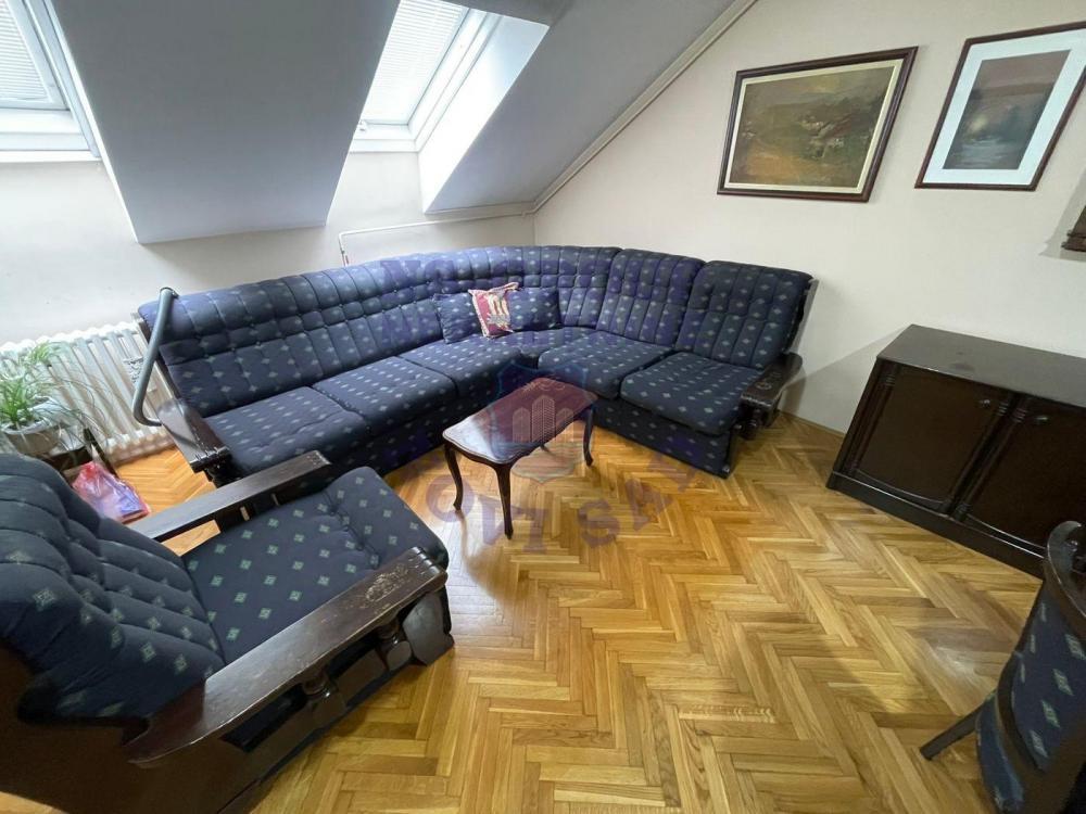 Glavna slika -Prodaje se stan na Podbari 67m2