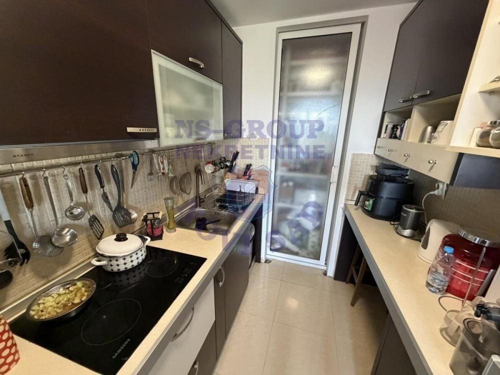 Slika 4 - Dvoiposoban, 68m2, Liman 4 Novi Sad, sa terasom, ima lift