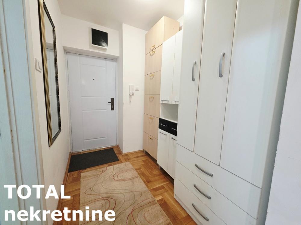 Slika 11 - Stan,NOVI SAD,GRBAVICA,kv: 37.00, € 115000, ID: 1102644