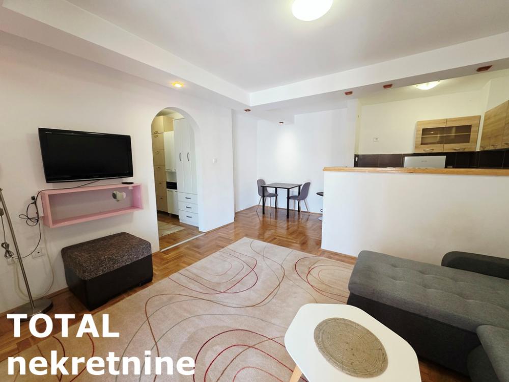 Slika 3 - Stan,NOVI SAD,GRBAVICA,kv: 37.00, € 115000, ID: 1102644