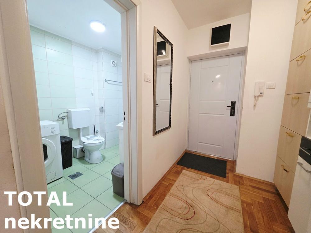 Slika 10 - Stan,NOVI SAD,GRBAVICA,kv: 37.00, € 115000, ID: 1102644