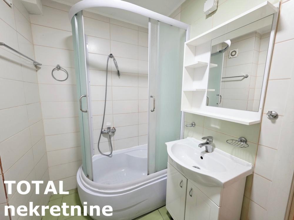 Slika 9 - Stan,NOVI SAD,GRBAVICA,kv: 37.00, € 115000, ID: 1102644