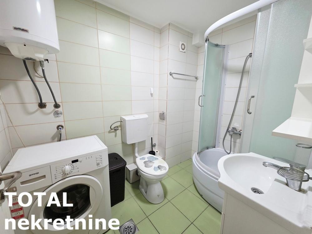 Slika 8 - Stan,NOVI SAD,GRBAVICA,kv: 37.00, € 115000, ID: 1102644