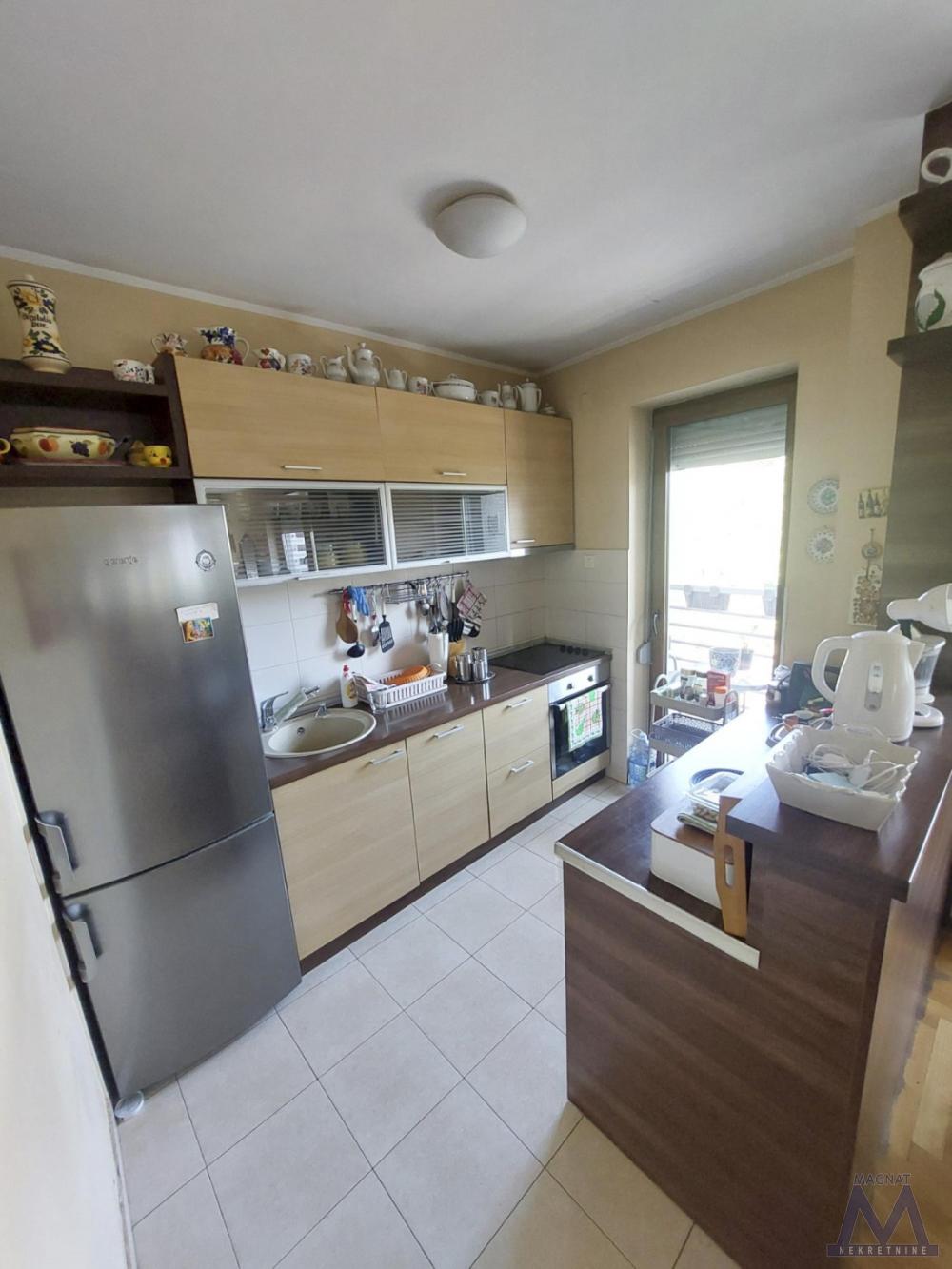 Slika 4 - Stan,NOVI SAD,GRBAVICA,kv: 89, € 275000, ID: 1019456