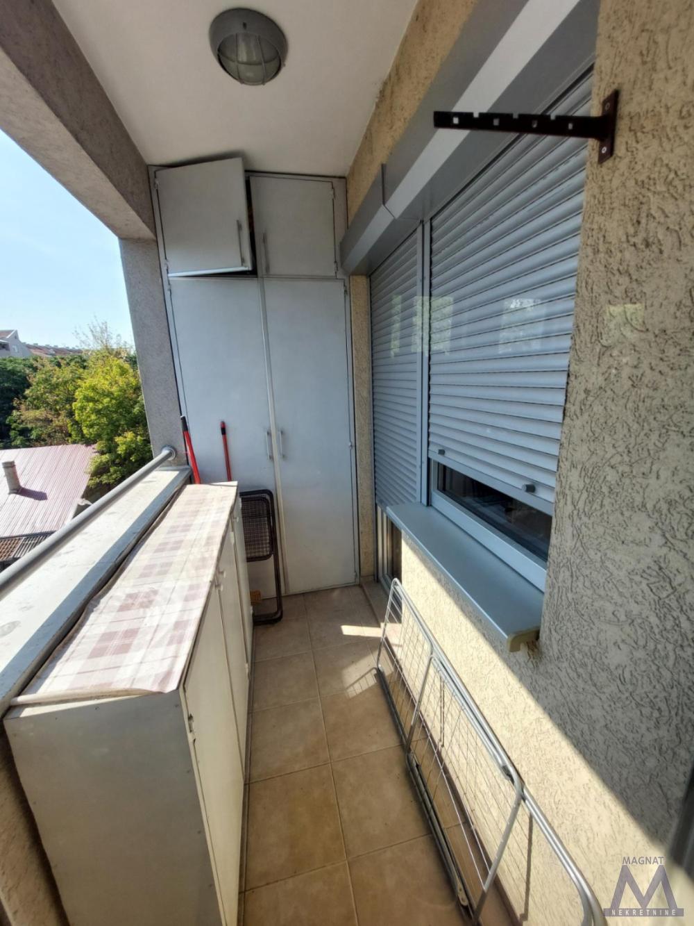 Slika 11 - Stan,NOVI SAD,GRBAVICA,kv: 89, € 275000, ID: 1019456