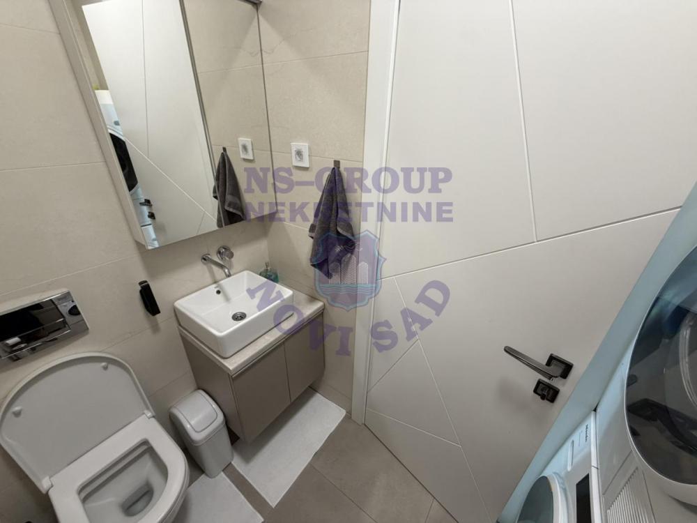 Slika 6 - 130m2 - Garaža 19m2 + 2 parking mesta + Kancelarija - VRHUNSKI!