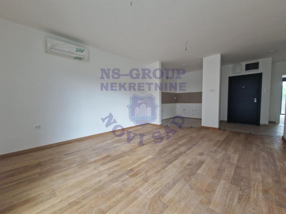 Slika 1 - Trosoban, 64m2, Grbavica Novi Sad, sa terasom