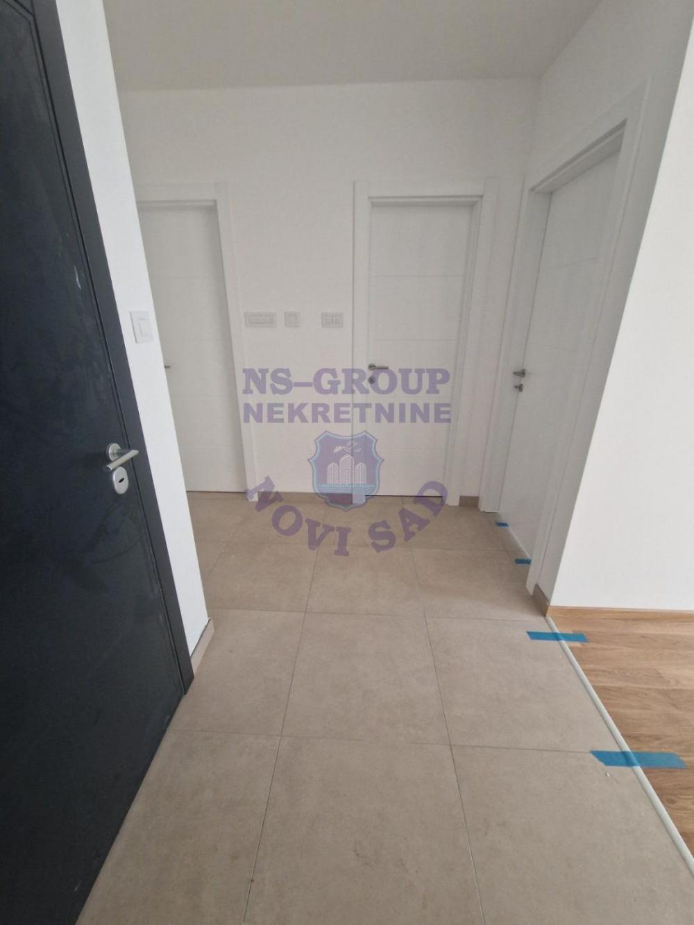 Slika 4 - Trosoban, 64m2, Grbavica Novi Sad, sa terasom