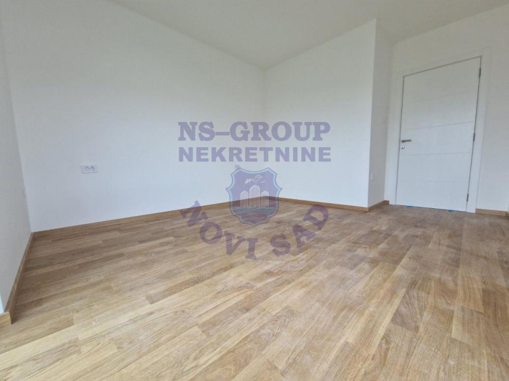 Slika 8 - Trosoban, 64m2, Grbavica Novi Sad, sa terasom