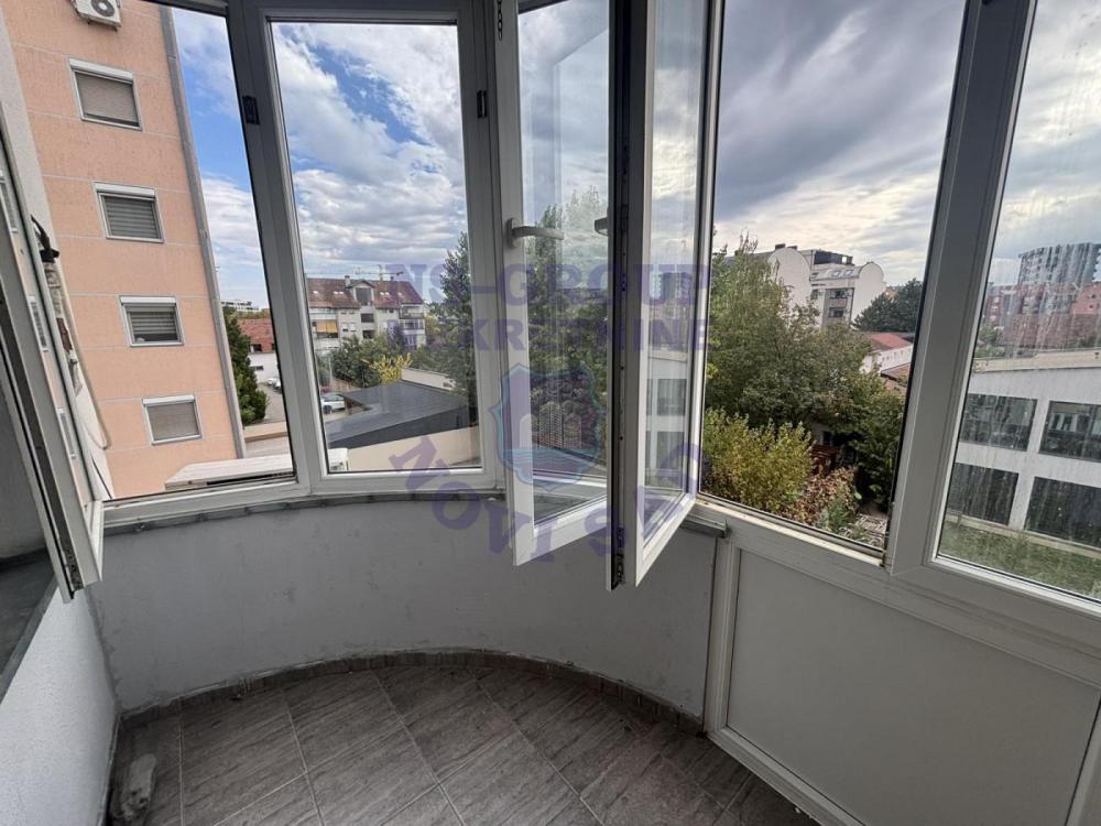 Slika 10 - Odlican trosoban stan na Novoj Detelinari!