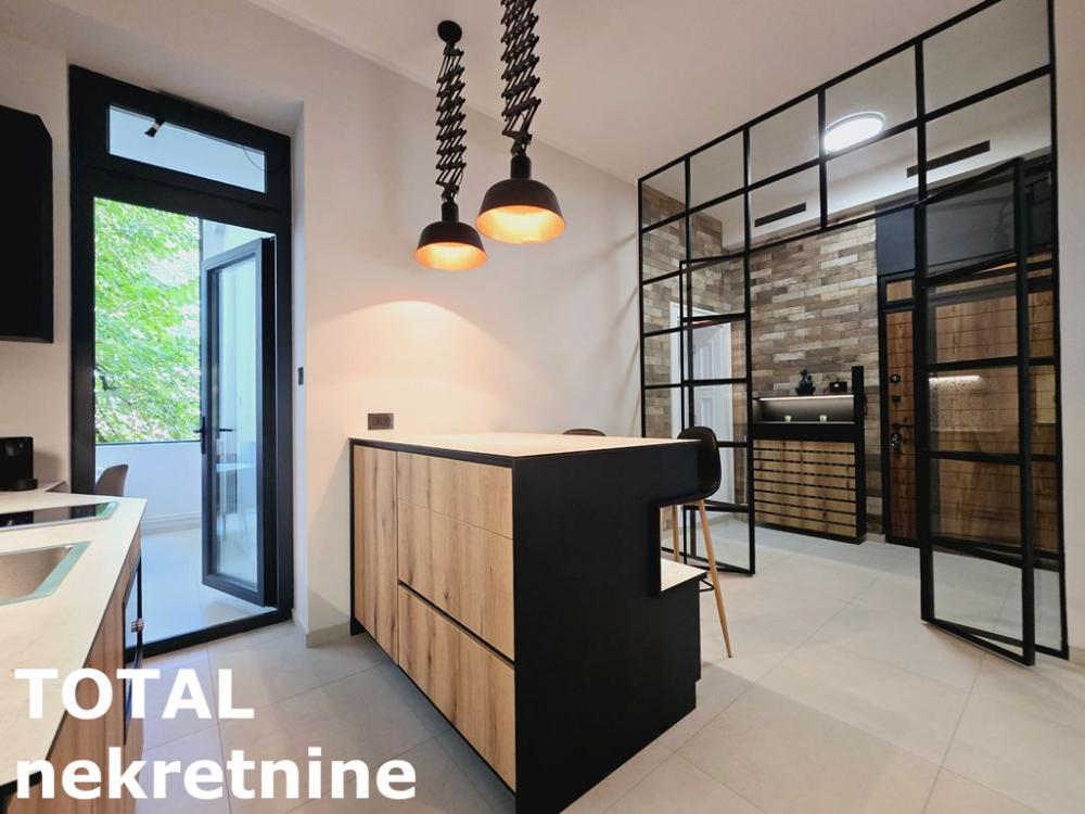 Glavna slika -Stan,NOVI SAD,CENTAR,kv: 100.00, € 345000, ID: 1099082