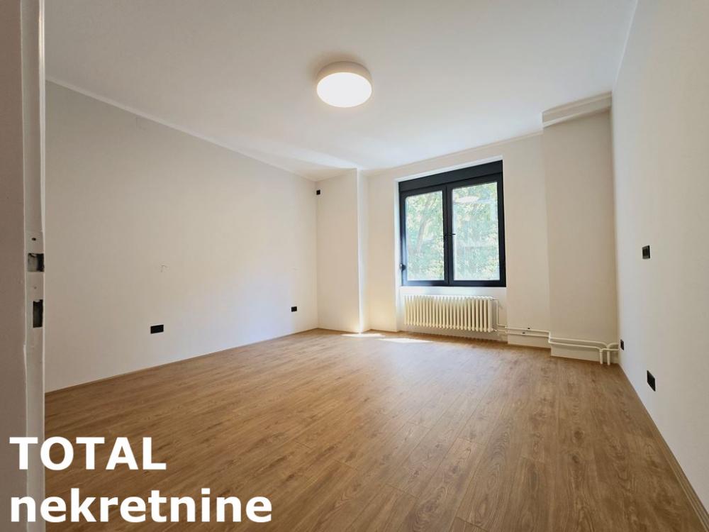 Slika 11 - Stan,NOVI SAD,CENTAR,kv: 100.00, € 345000, ID: 1099082