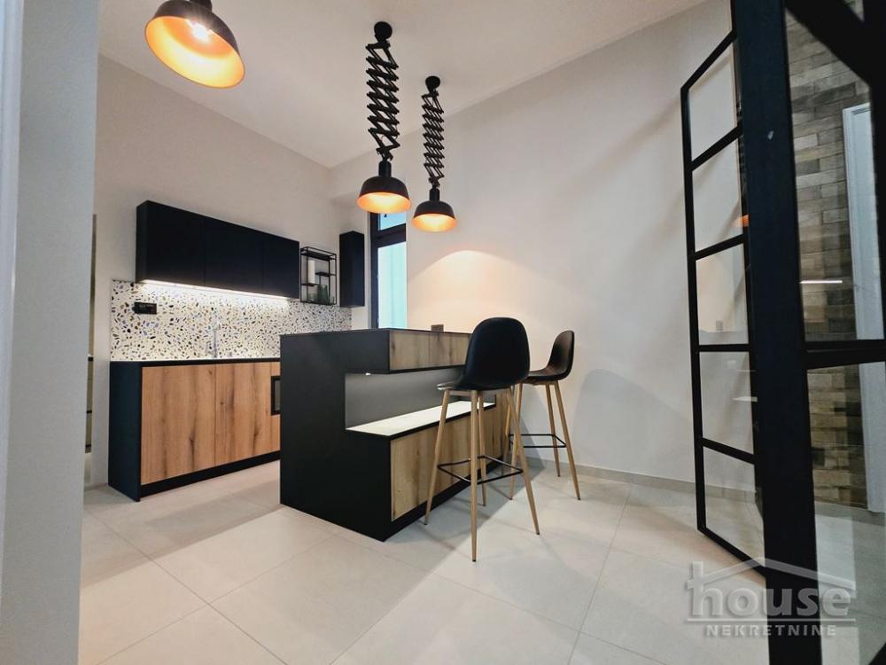 Slika 9 - Stan,NOVI SAD,CENTAR,kv: 100.00, € 345000, ID: 1062232