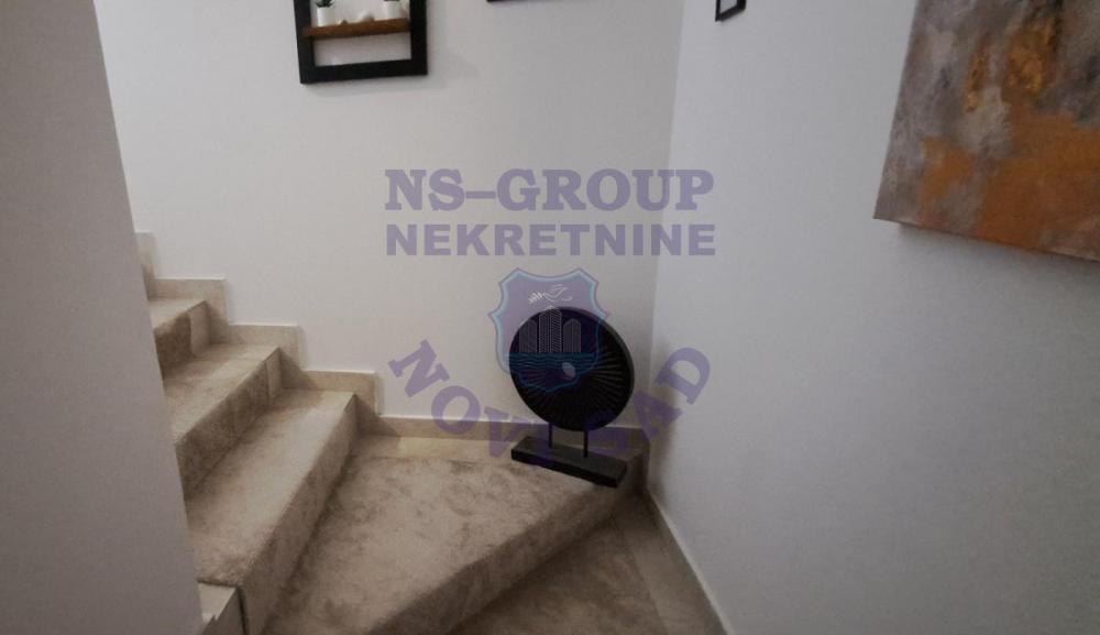 Slika 10 - Oldičan porodičan duplex na Petrovaradinu!