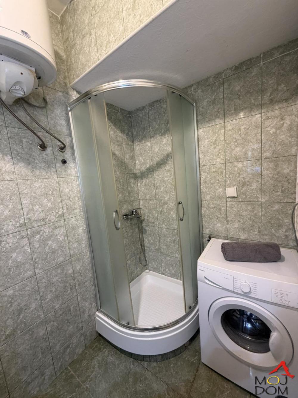 Slika 5 - Stan,NOVI SAD,ADICE,kv: 26, € 82400, ID: 1032928