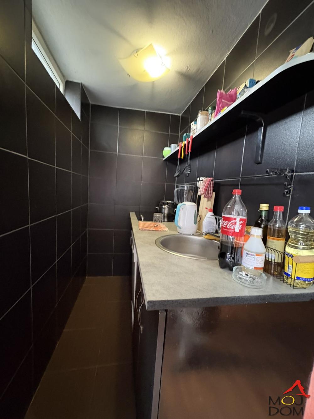 Slika 2 - Stan,NOVI SAD,CARA DUŠANA,kv: 36, € 123600, ID: 1032902