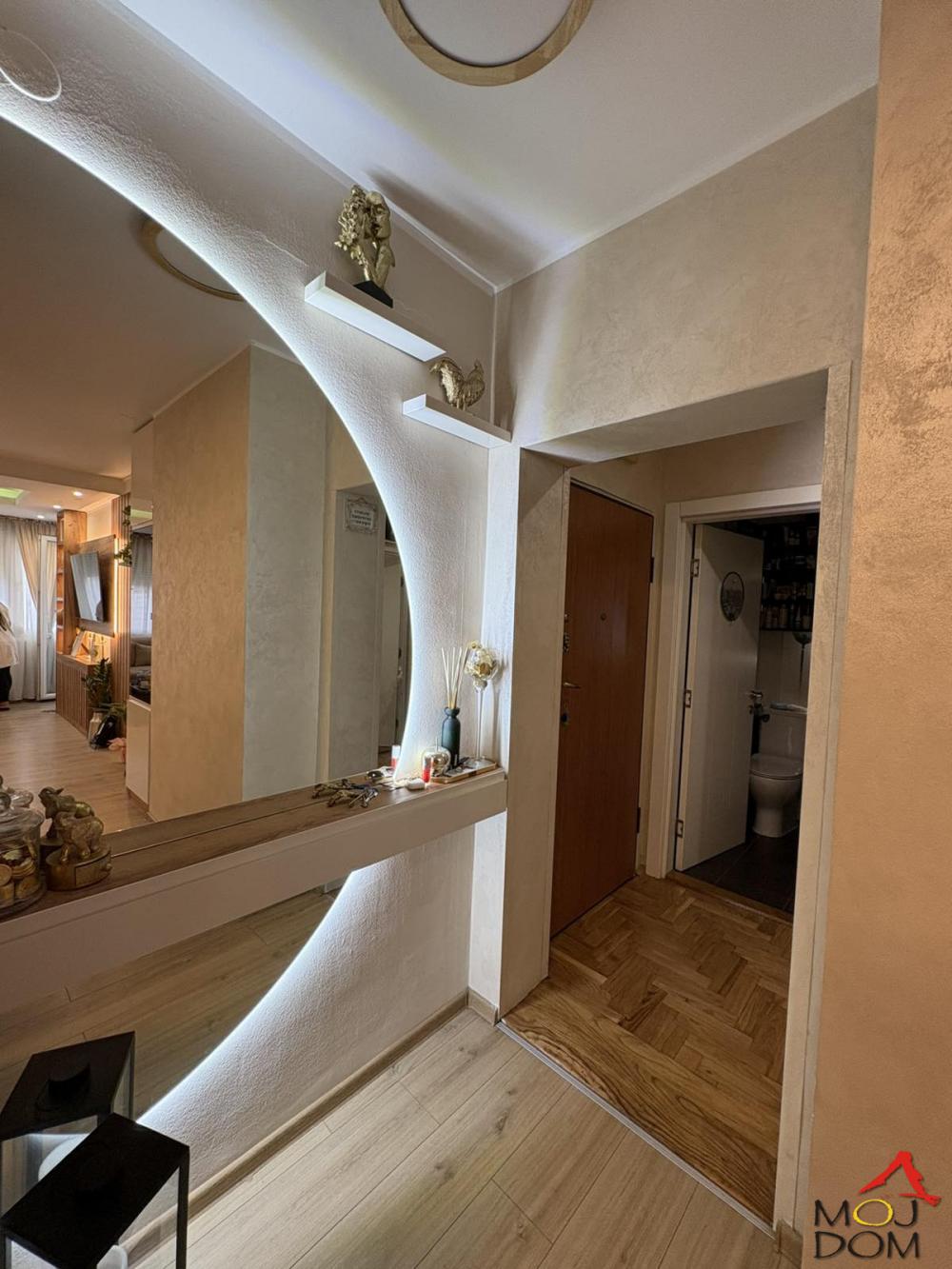Slika 3 - Stan,NOVI SAD,NOVA DETELINARA,kv: 66, € 232000, ID: 1032929