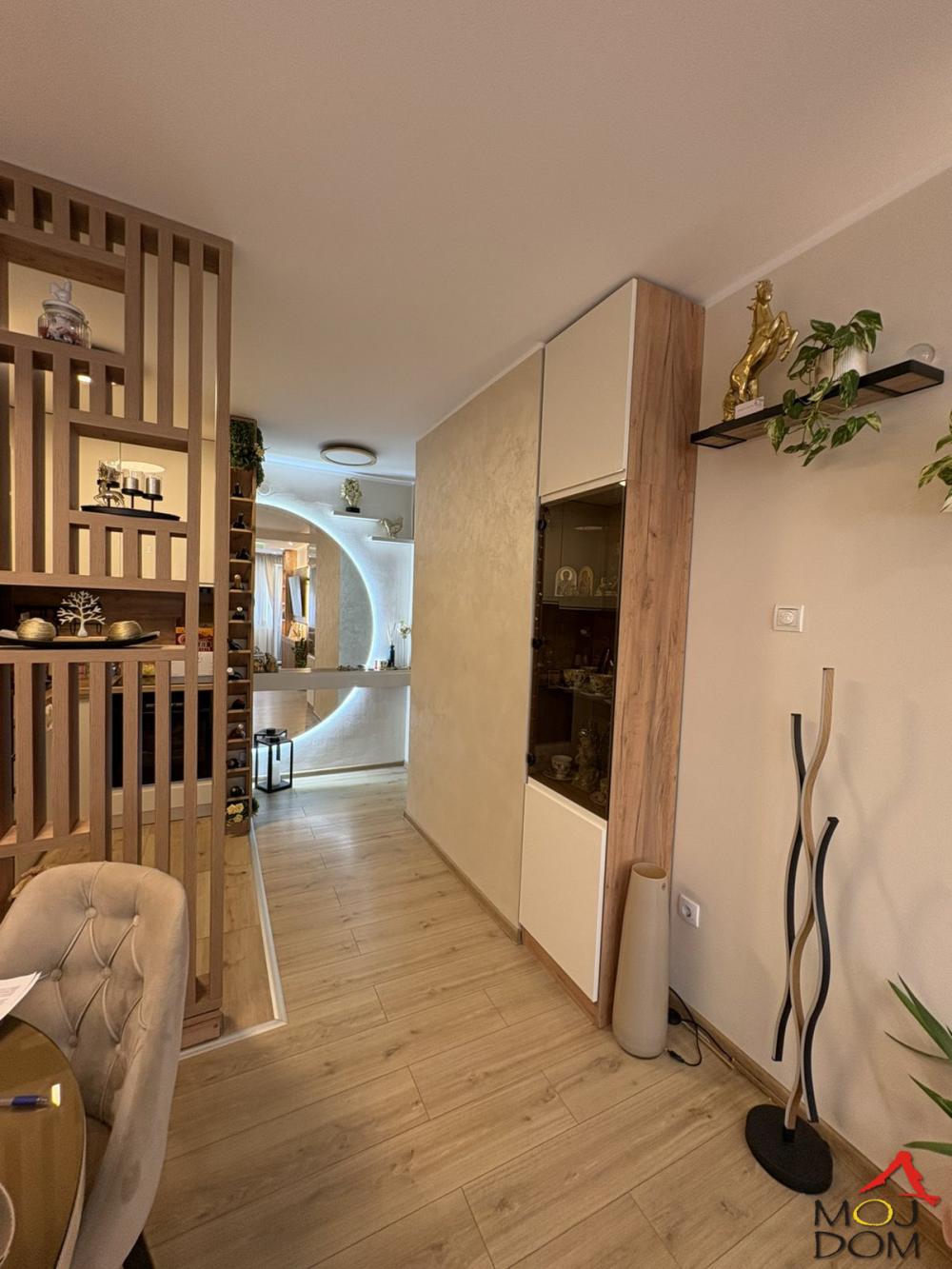 Slika 2 - Stan,NOVI SAD,NOVA DETELINARA,kv: 66, € 232000, ID: 1032929