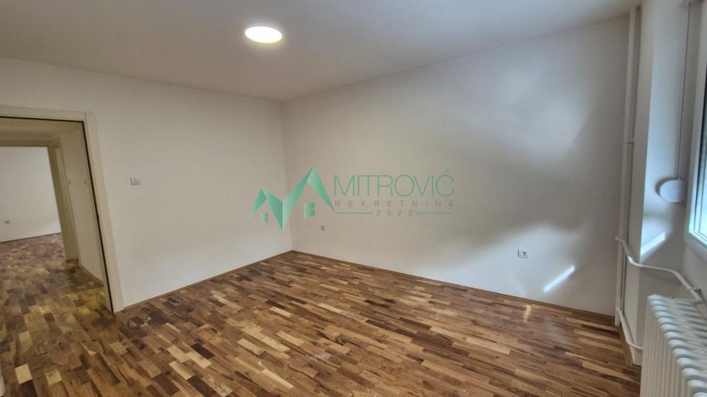 Slika 8 - Novi Sad, Banatić - Četvorosoban, kompletno renoviran stan 95m2 (šifra nekretnine: 1004805) 