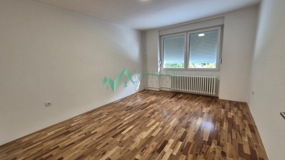 Slika 10 - Novi Sad, Banatić - Četvorosoban, kompletno renoviran stan 95m2 (šifra nekretnine: 1004805) 