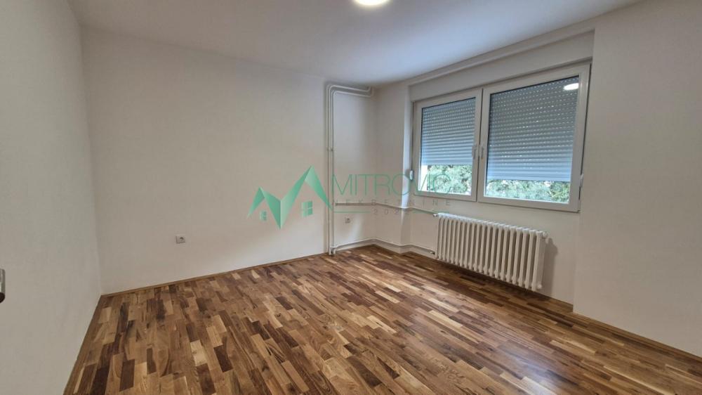 Slika 11 - Novi Sad, Banatić - Četvorosoban, kompletno renoviran stan 95m2 (šifra nekretnine: 1004805) 