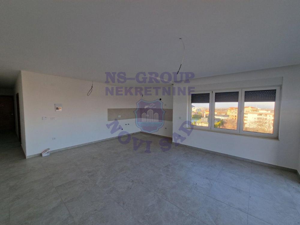 Glavna slika -Prodaje se odlican stan u Sremskoj Kamenici 92m2