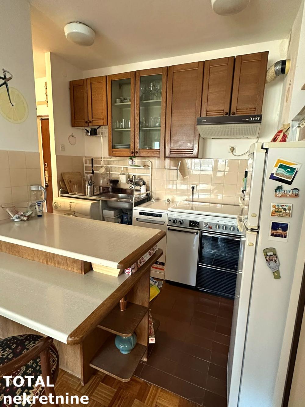 Slika 4 - Stan,NOVI SAD,SAJAM,kv: 51.00, € 153000, ID: 1103276