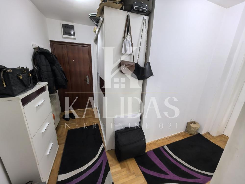 Slika 9 - Stan,NOVI SAD,TELEP,kv: 37, € 115000, ID: 1009057