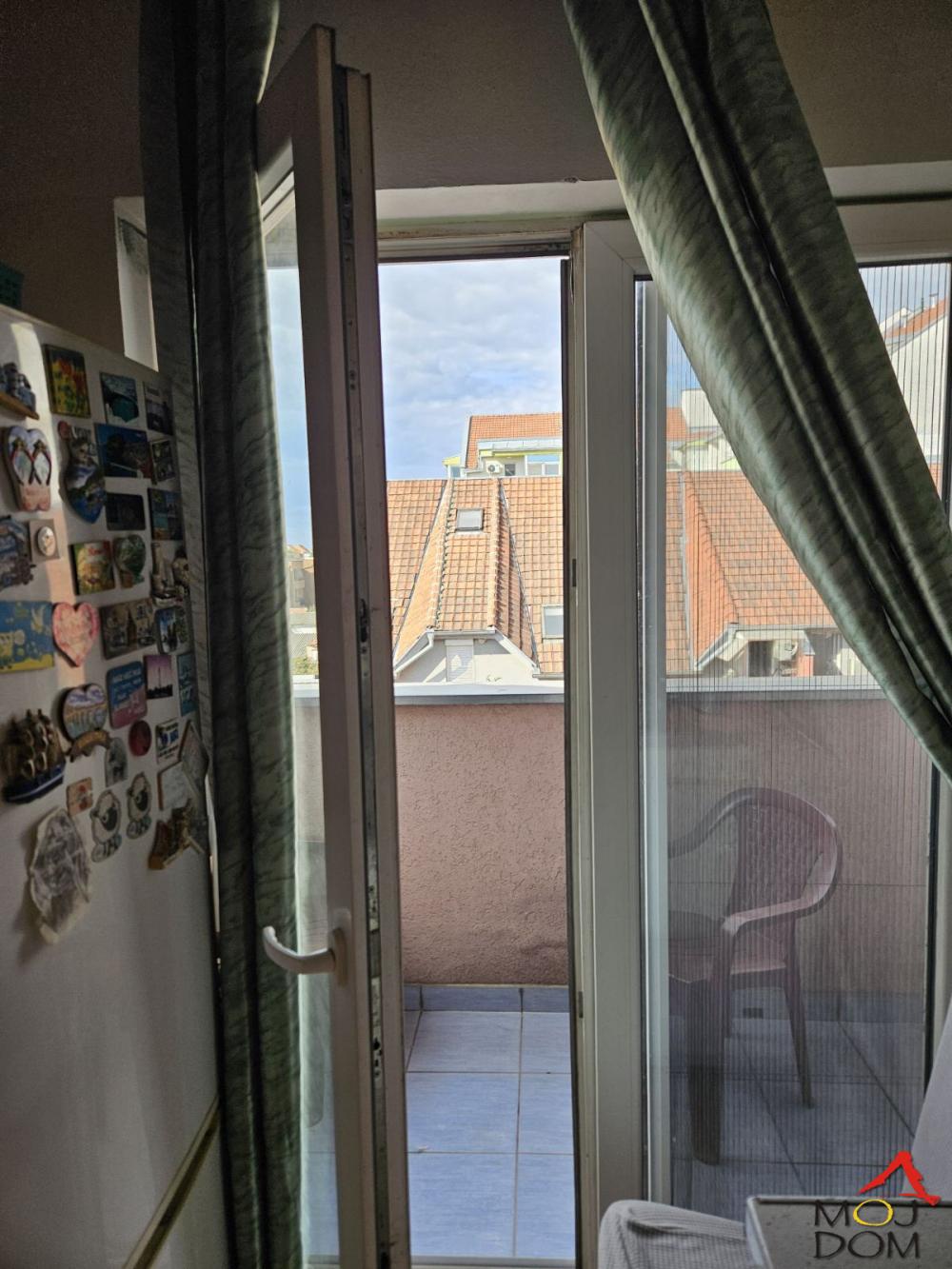 Slika 1 - Stan,NOVI SAD,SOMBORSKI BULEVAR,kv: 57, € 133900, ID: 1032944