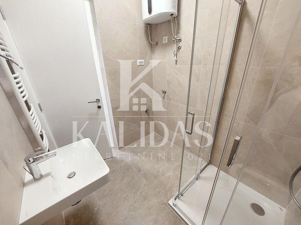 Slika 10 - Stan,NOVI SAD,TELEP,kv: 28, € 91000, ID: 1009056