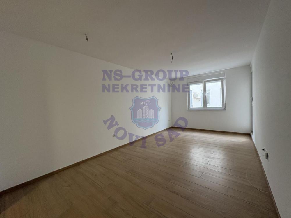Slika 4 - Trosoban, 63m2, Petrovaradin Novi Sad