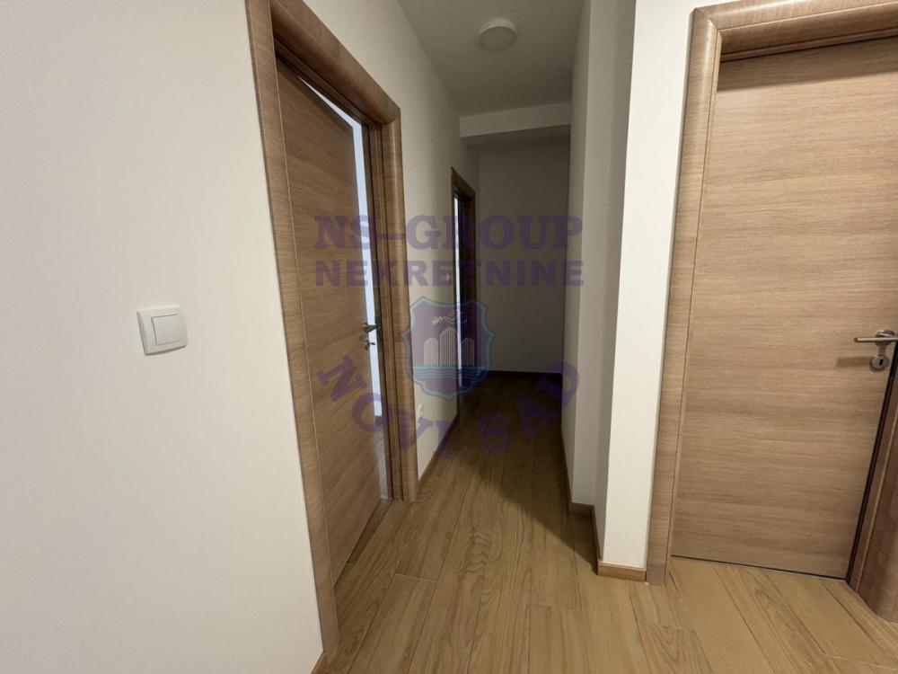Slika 7 - Trosoban, 63m2, Petrovaradin Novi Sad