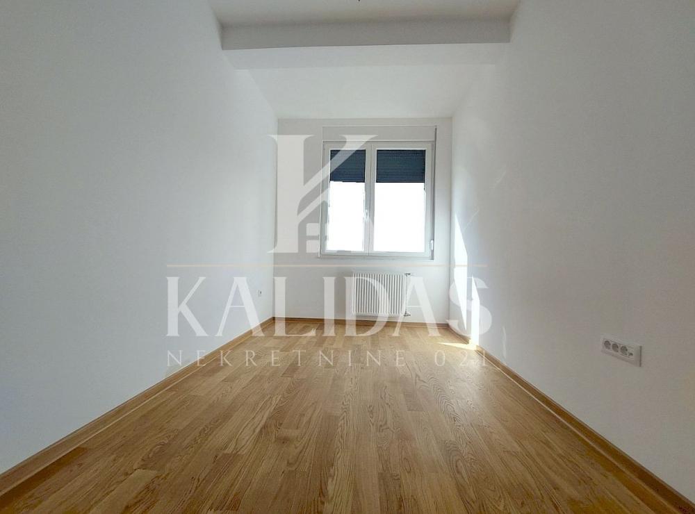 Slika 6 - Stan,NOVI SAD,TELEP,kv: 65, € 198290, ID: 1009059