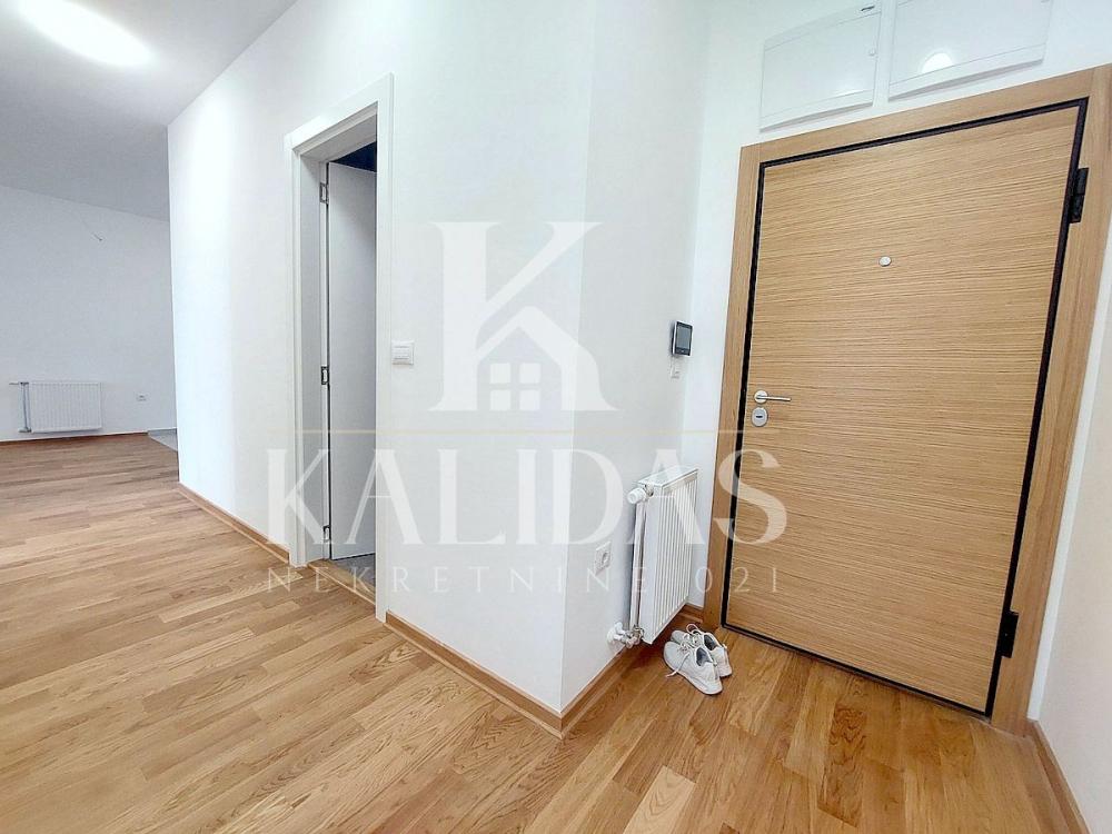 Slika 10 - Stan,NOVI SAD,TELEP,kv: 65, € 198290, ID: 1009059