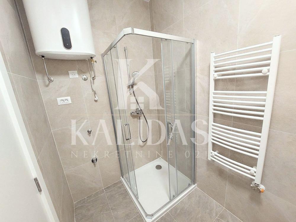 Slika 11 - Stan,NOVI SAD,TELEP,kv: 65, € 198290, ID: 1009059
