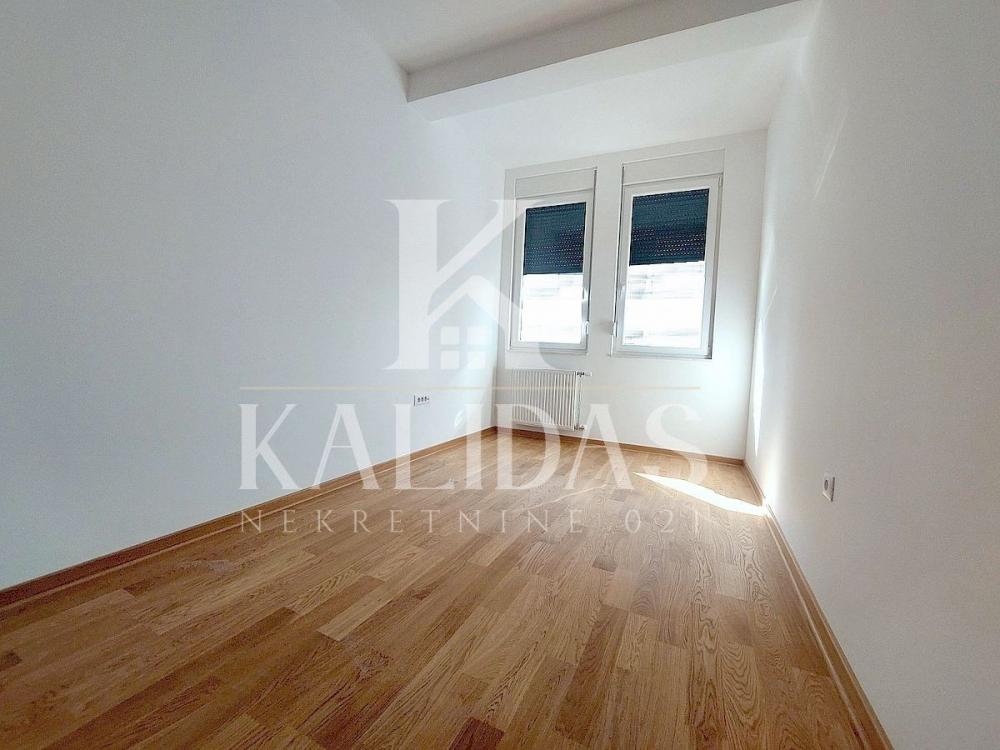 Slika 8 - Stan,NOVI SAD,TELEP,kv: 65, € 198290, ID: 1009059
