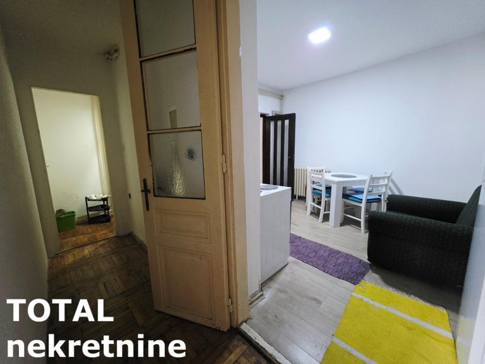 Slika 8 - Stan,NOVI SAD,CENTAR,kv: 40.00, € 90000, ID: 1103208