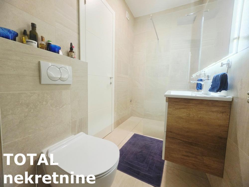 Slika 7 - Stan,NOVI SAD,CENTAR,kv: 117.00, € 375000, ID: 1103100