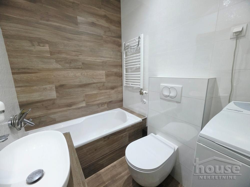 Slika 10 - Stan,NOVI SAD,CENTAR,kv: 117.00, € 375000, ID: 1066254