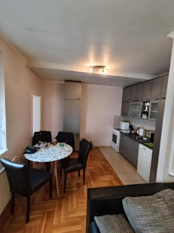 Slika 7 - Četvorosoban 85m Duplex Novi Sad Kraljevića Marka + garaza