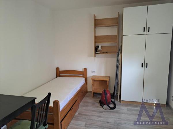 Glavna slika -Stan,NOVI SAD,SAJAM,kv: 20, € 75000, ID: 1019458