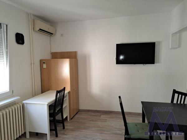 Slika 5 - Stan,NOVI SAD,SAJAM,kv: 20, € 75000, ID: 1019458